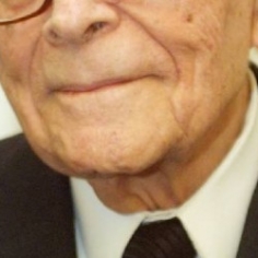 Eμμανουήλ Κριαράς: Απόλογος βίου